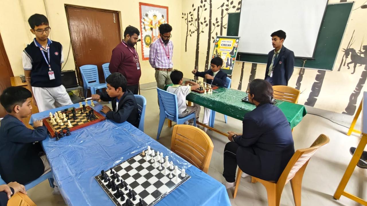 দাবায় মেধার নীরব লড়াই